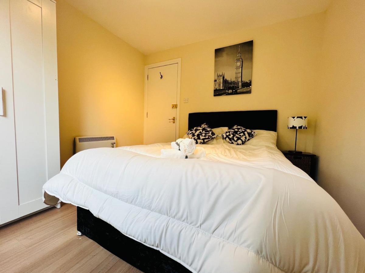 Peaceful 2 Bedroom Flat With Free Parking Edimburgo Exterior foto