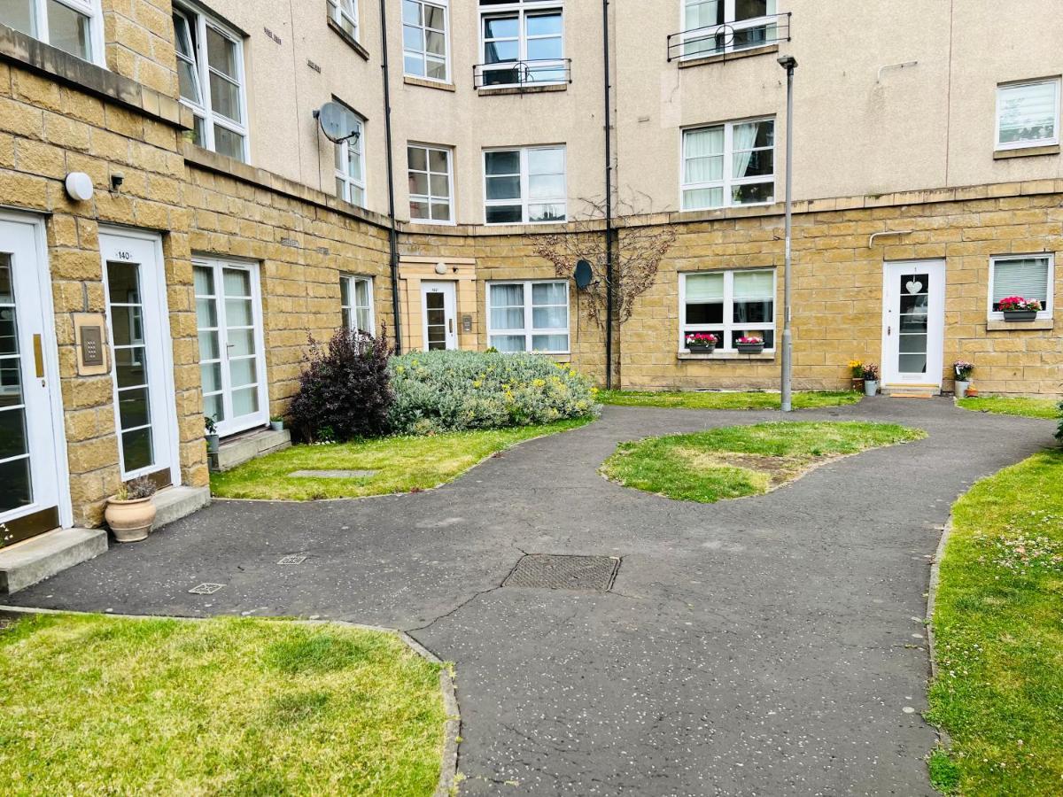 Peaceful 2 Bedroom Flat With Free Parking Edimburgo Exterior foto